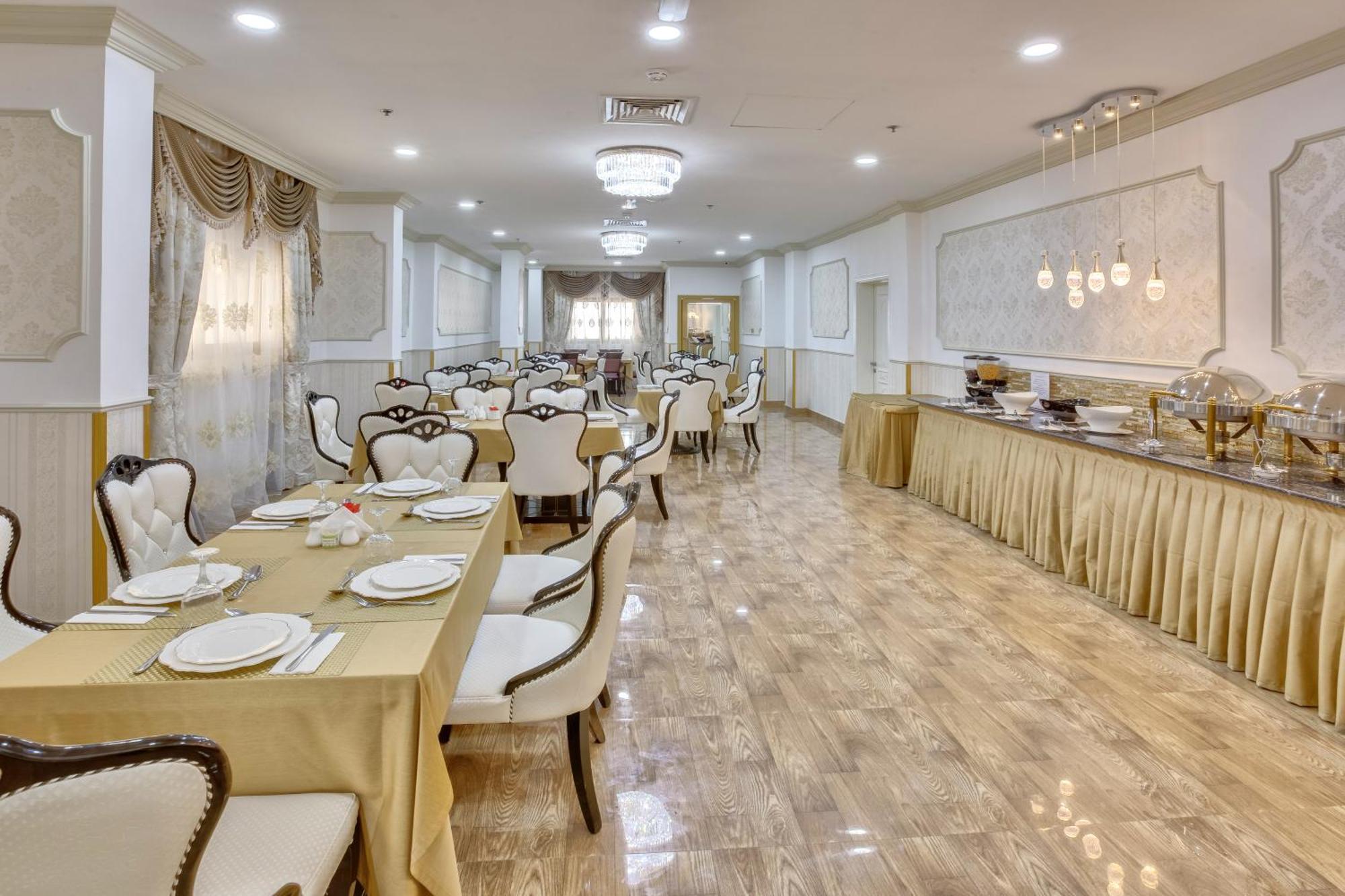 Royal Hotel ชาร์จาห์ ภายนอก รูปภาพ