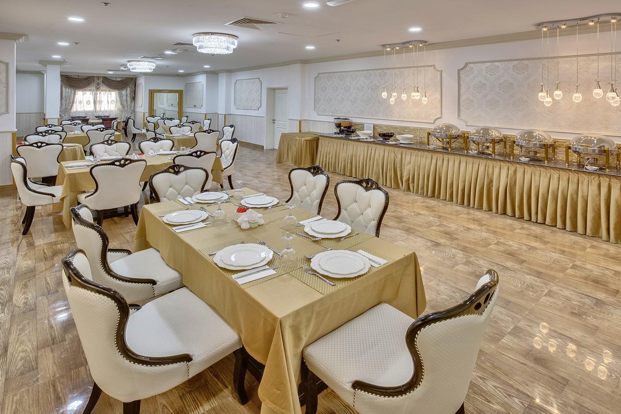 Royal Hotel ชาร์จาห์ ภายนอก รูปภาพ